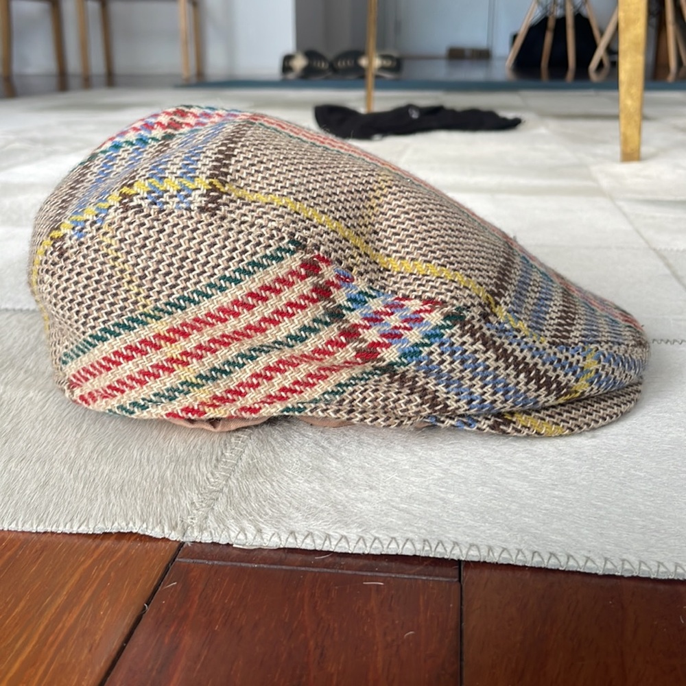 Burberry check newsboy cap
